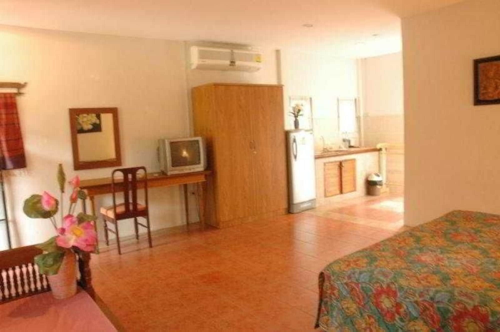 Hotel Chotika 3*