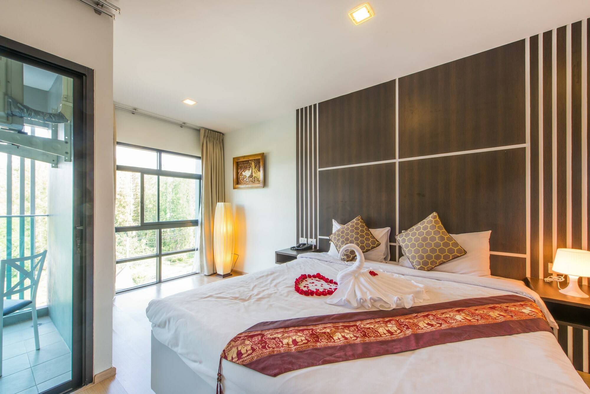 Bangtao Aparthotel 3*