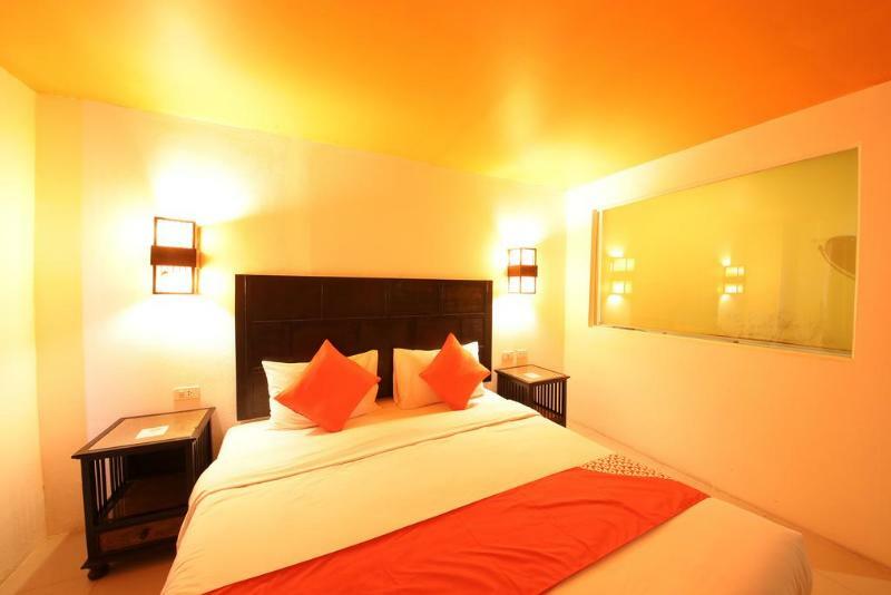 Oyo 126 Patong Station House Hotel Phuket