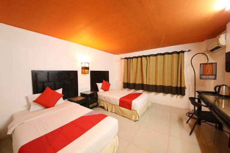 Oyo 126 Patong Station House 2* Phuket