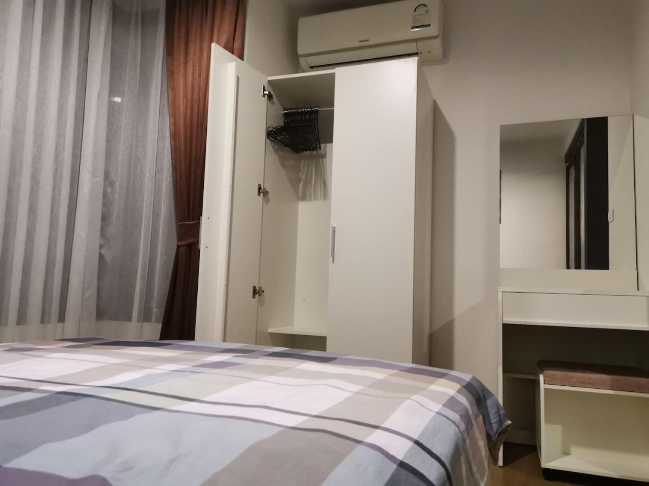 4 Floor - Centrio In Town Apartment Phuket