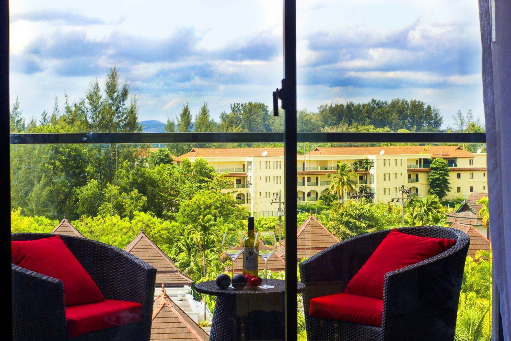 Apartment The Aristo By Holy Cow 201 Phuket