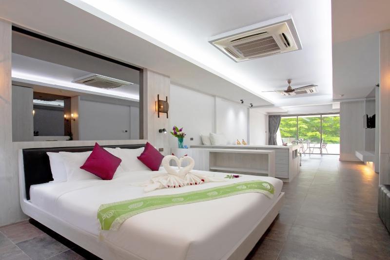 The Green Golf Apartment Phuket