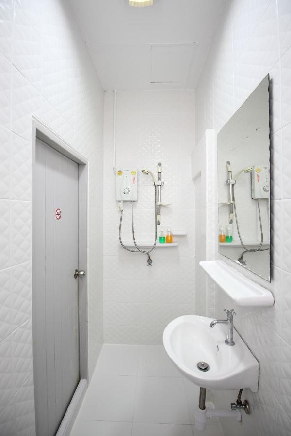 Oyo 435 Frame Apartment *