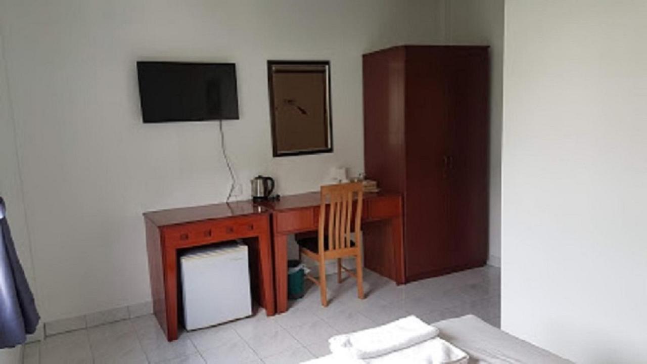 Welcome @ Karon Beach. Single From Only 500 Baht 2*