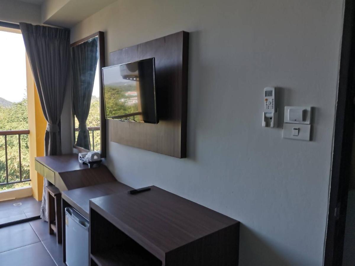 Yamin Seaview Hotel 4*