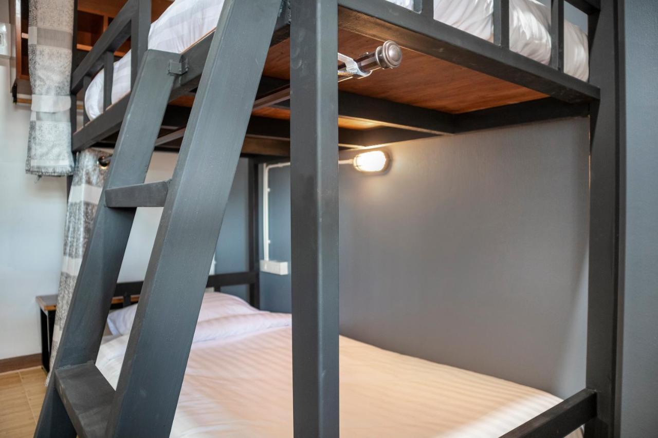 Hotel Oyo 736 Poshtel 3*