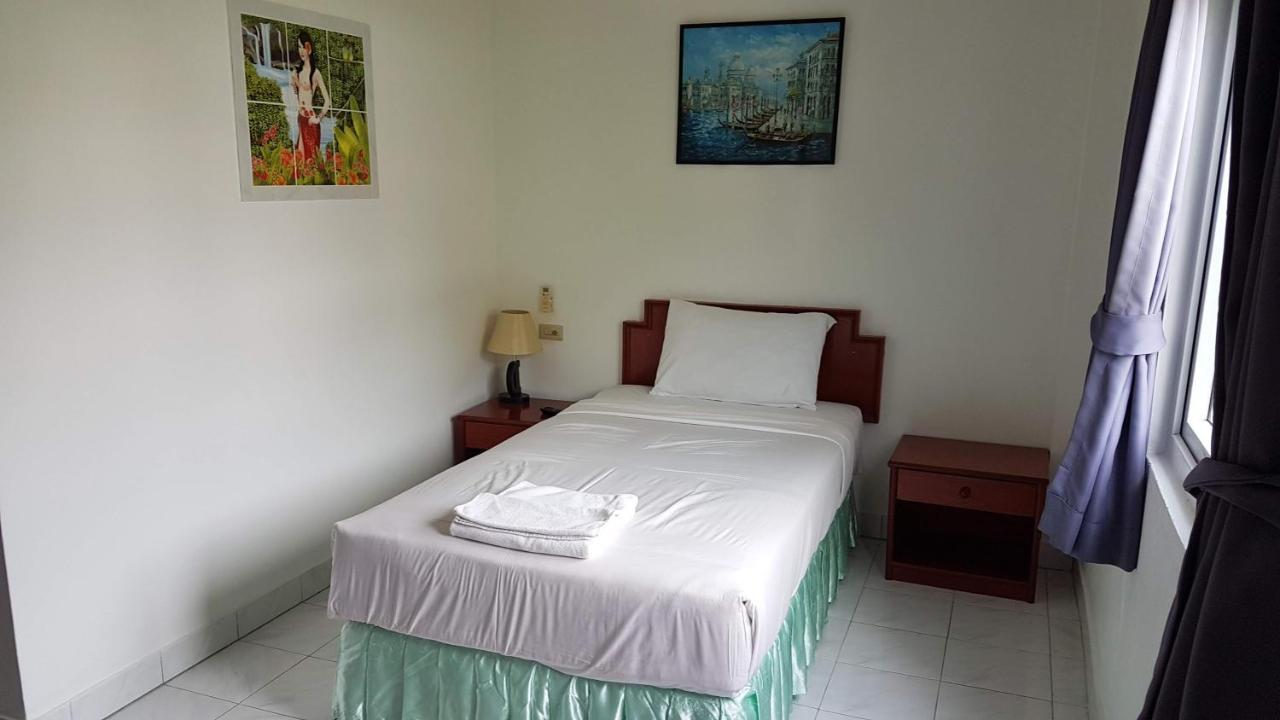 Guest house Welcome @ Karon Beach. Single From Only 500 Baht 2*