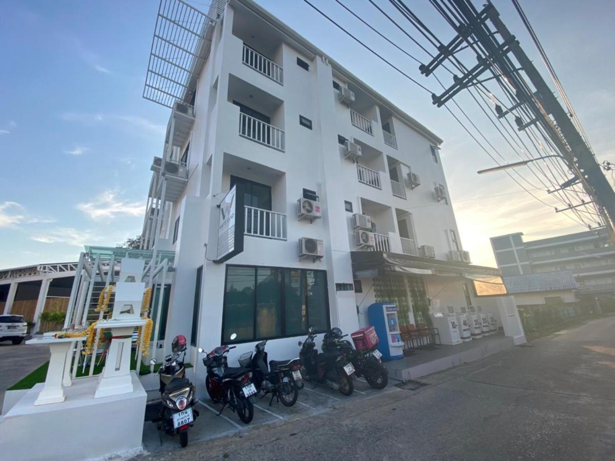 Apartment White *