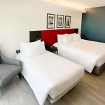 Travelodge Phuket Town