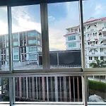 Phuket Kathu - Luxury Pool & Gym