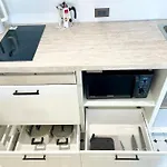 Cosy 1 Bedroom Apart Title Halo, 350M Naiyang Beach