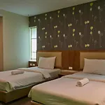 Phuket Ecozy Hotel