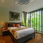 Botanica Modern Loft By Resava