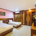 What are the best hotels near Bangla Road?