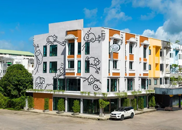 Chamemon Bed Phuket Town
