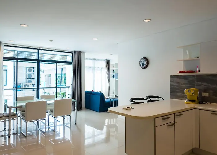 Apartment 2 Bedrooms On Kamala