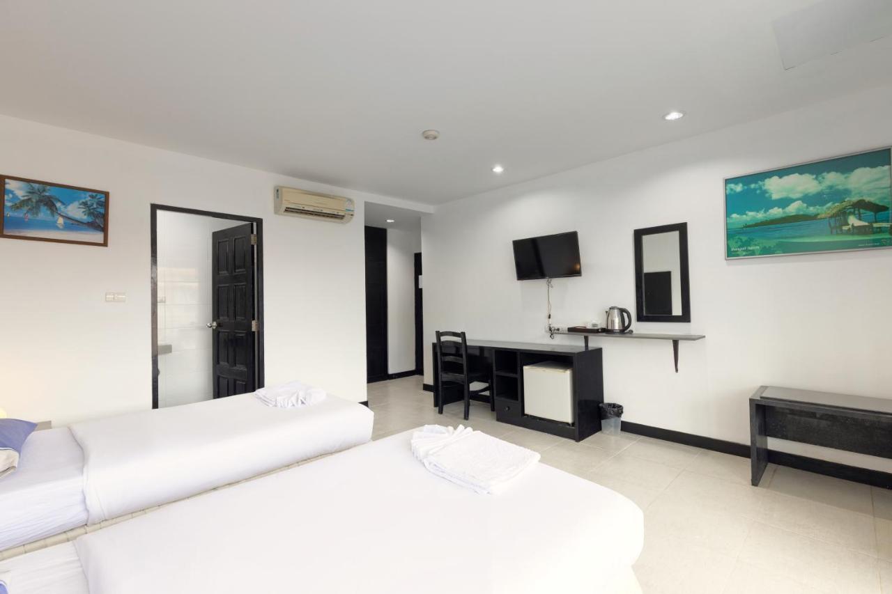 Noble House - 200 Meters Patong Guest house 3*
