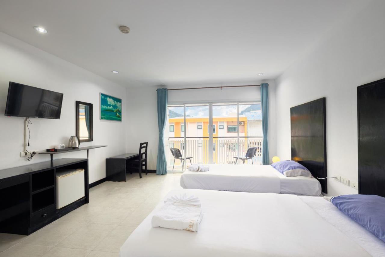 Noble House - 200 Meters Patong Guest house 3*