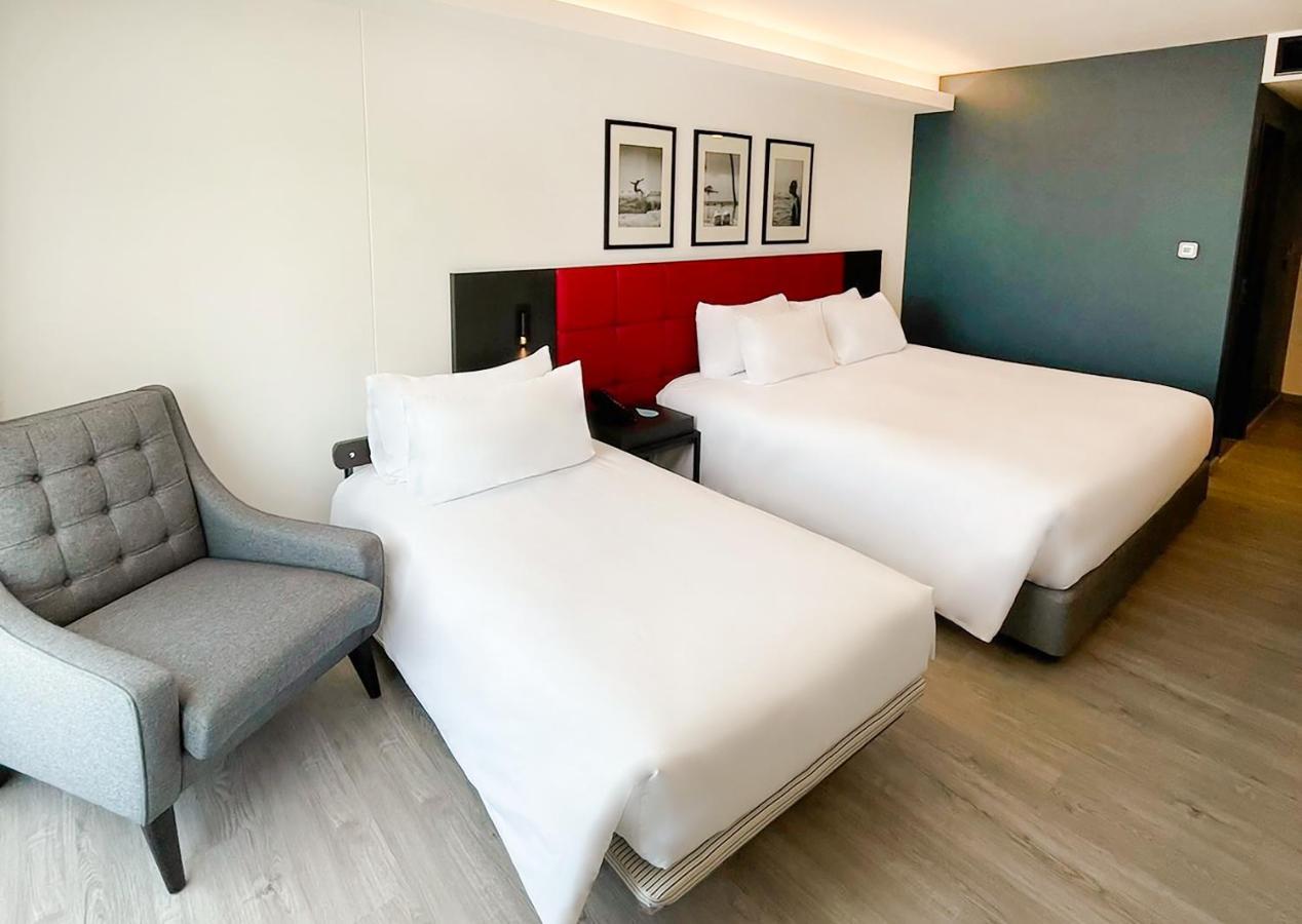 Travelodge Town Hotel