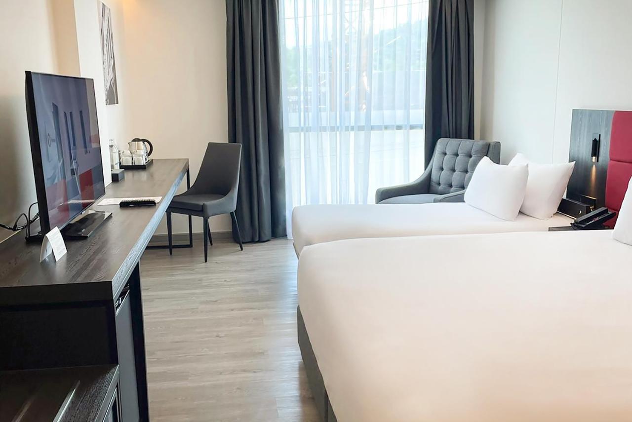 Travelodge Town Hotel