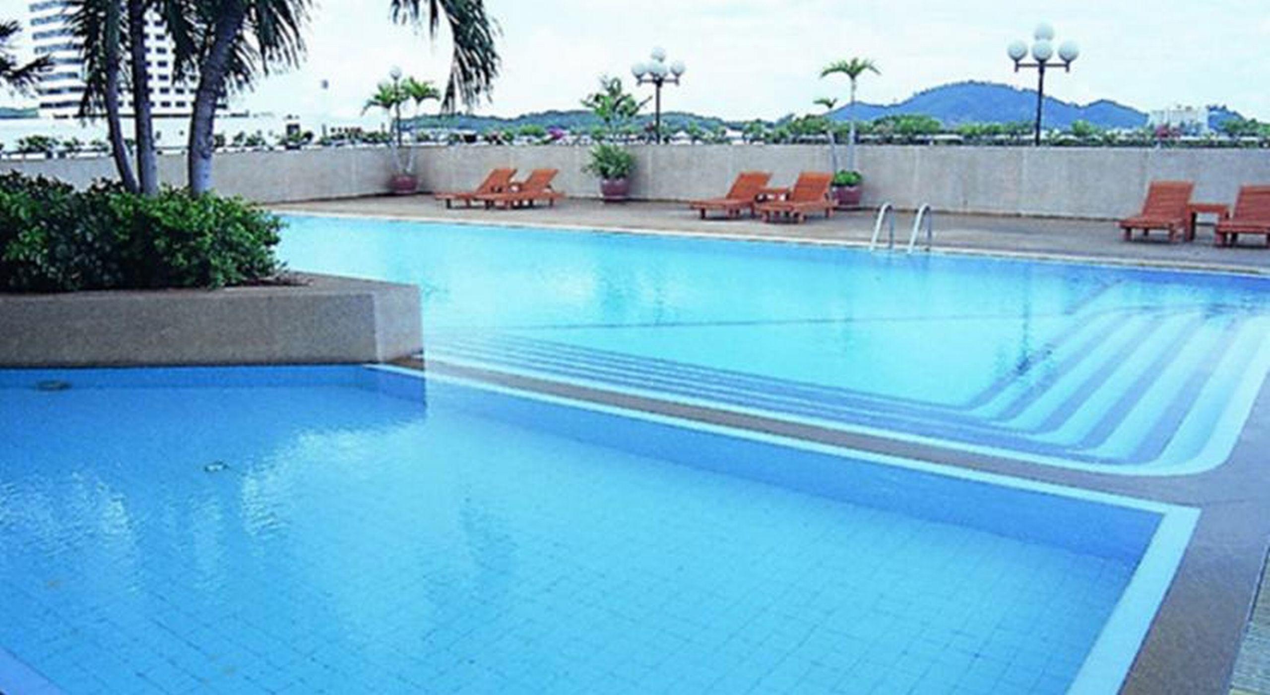 Courtyard By Marriott Town