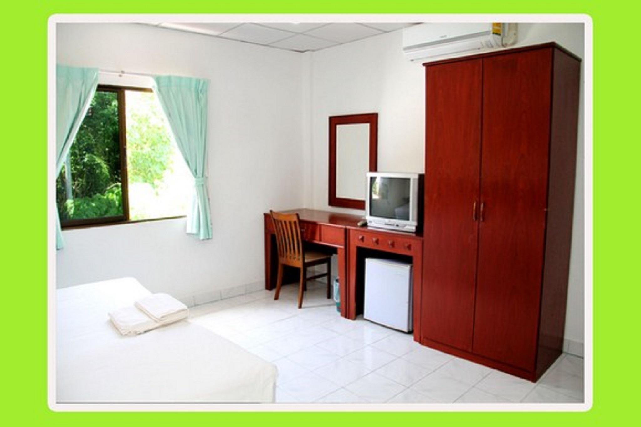 Welcome @ Karon Beach. Single From Only 500 Baht 2* Phuket