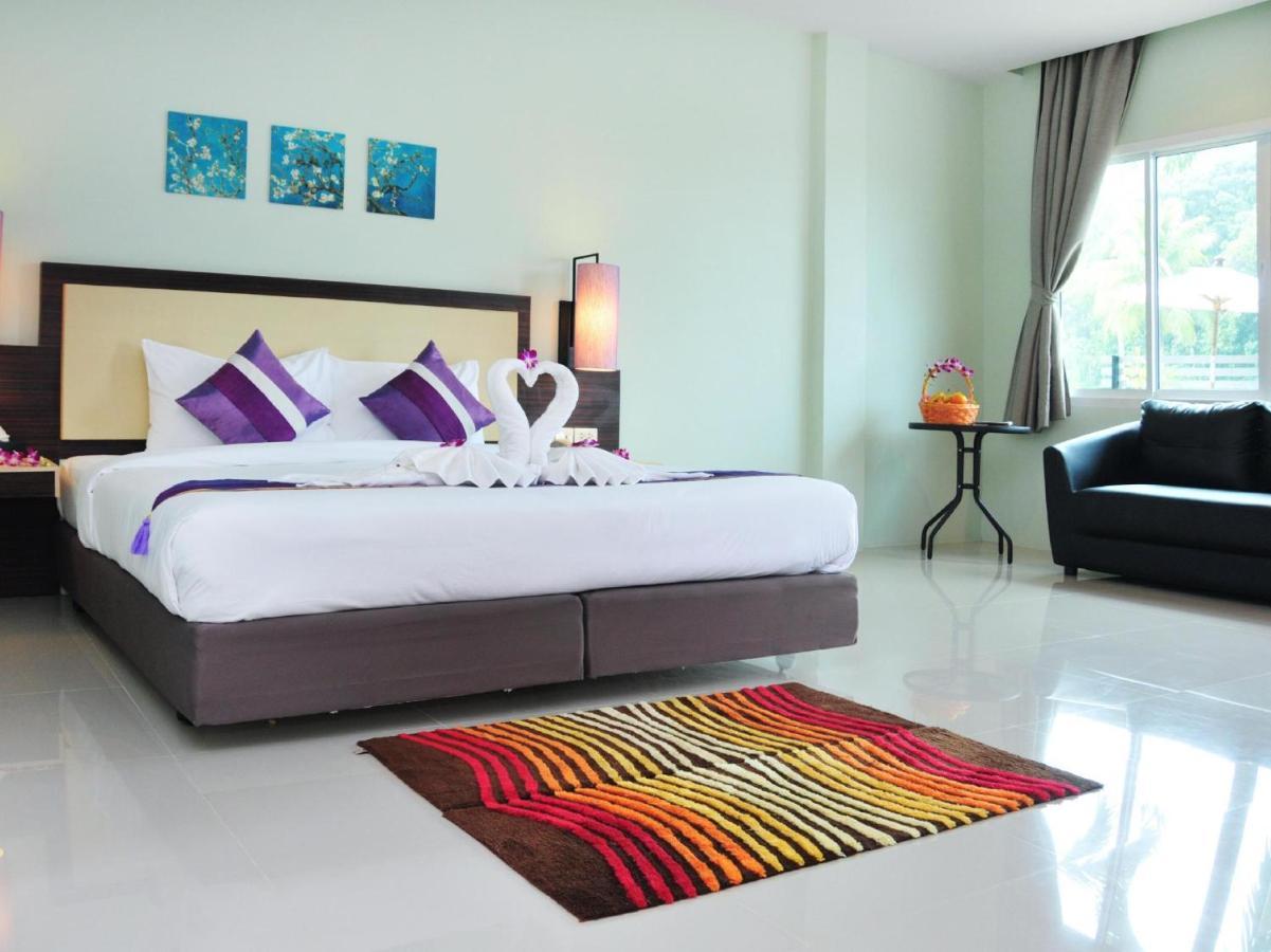 Hotel Am Surin Place - Sha Extra Phuket