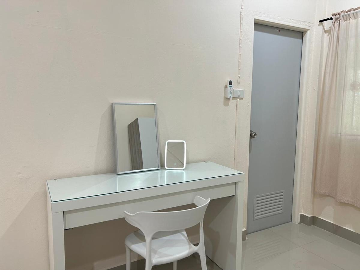 Apartment Pasak Six 2930 Phuket