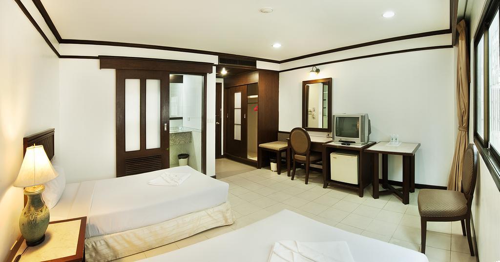 Rattana Mansion Hotel 2*