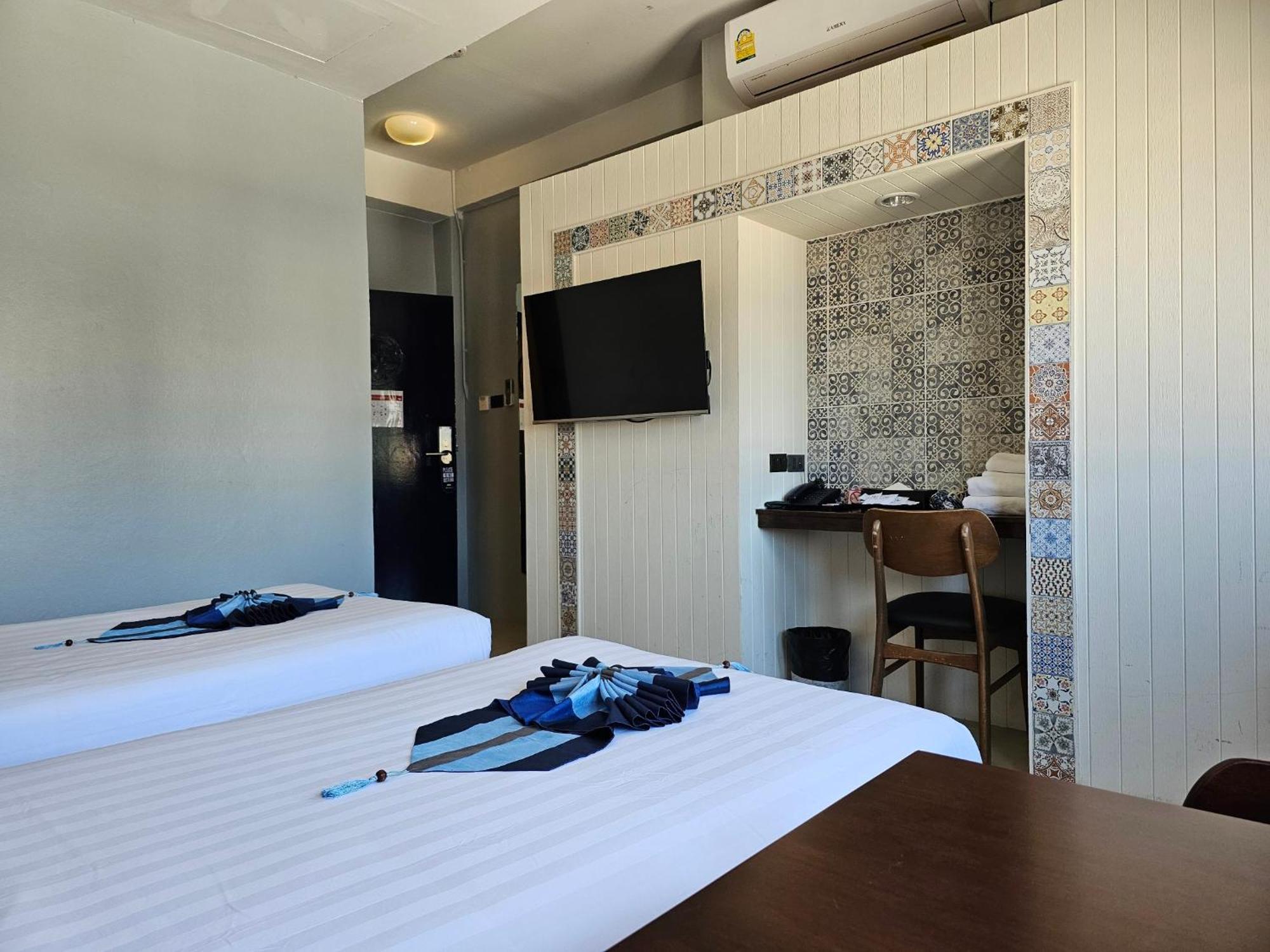 Hotel Montree 3*