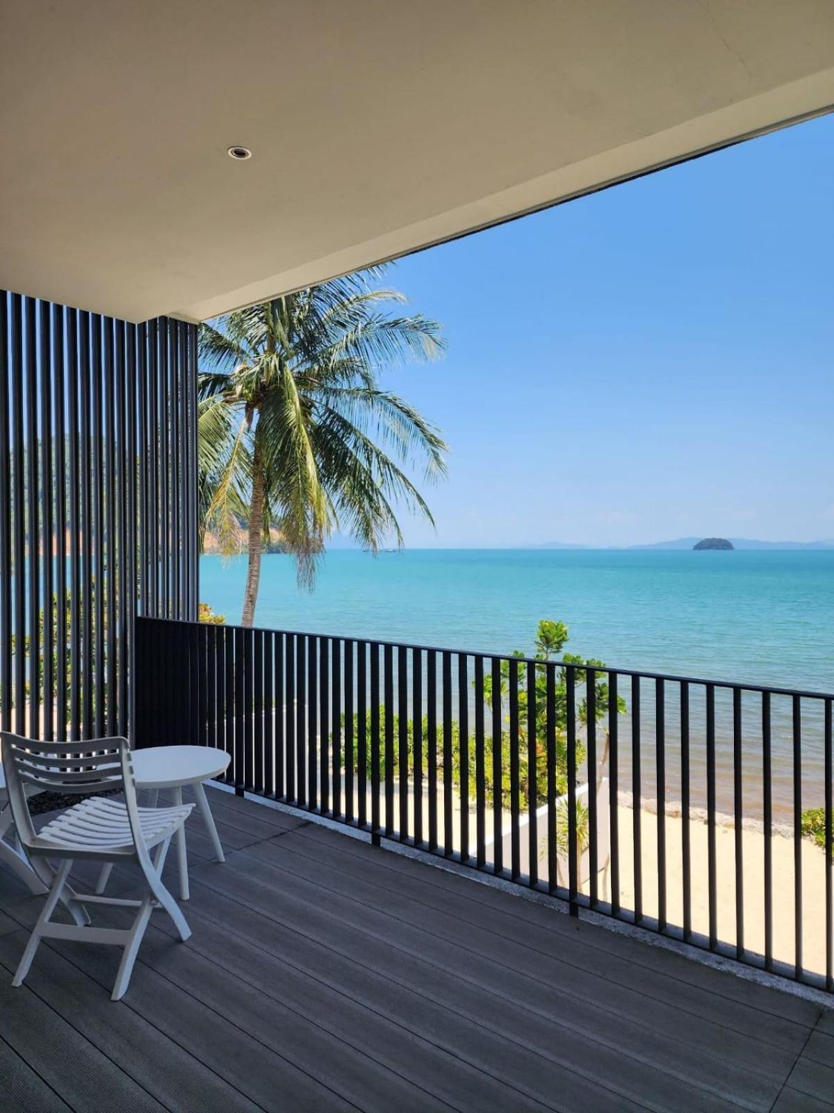Luxury Beachfront Amana Villa 4 Bedroom At Ta-Ke Residence A Villa Phuket