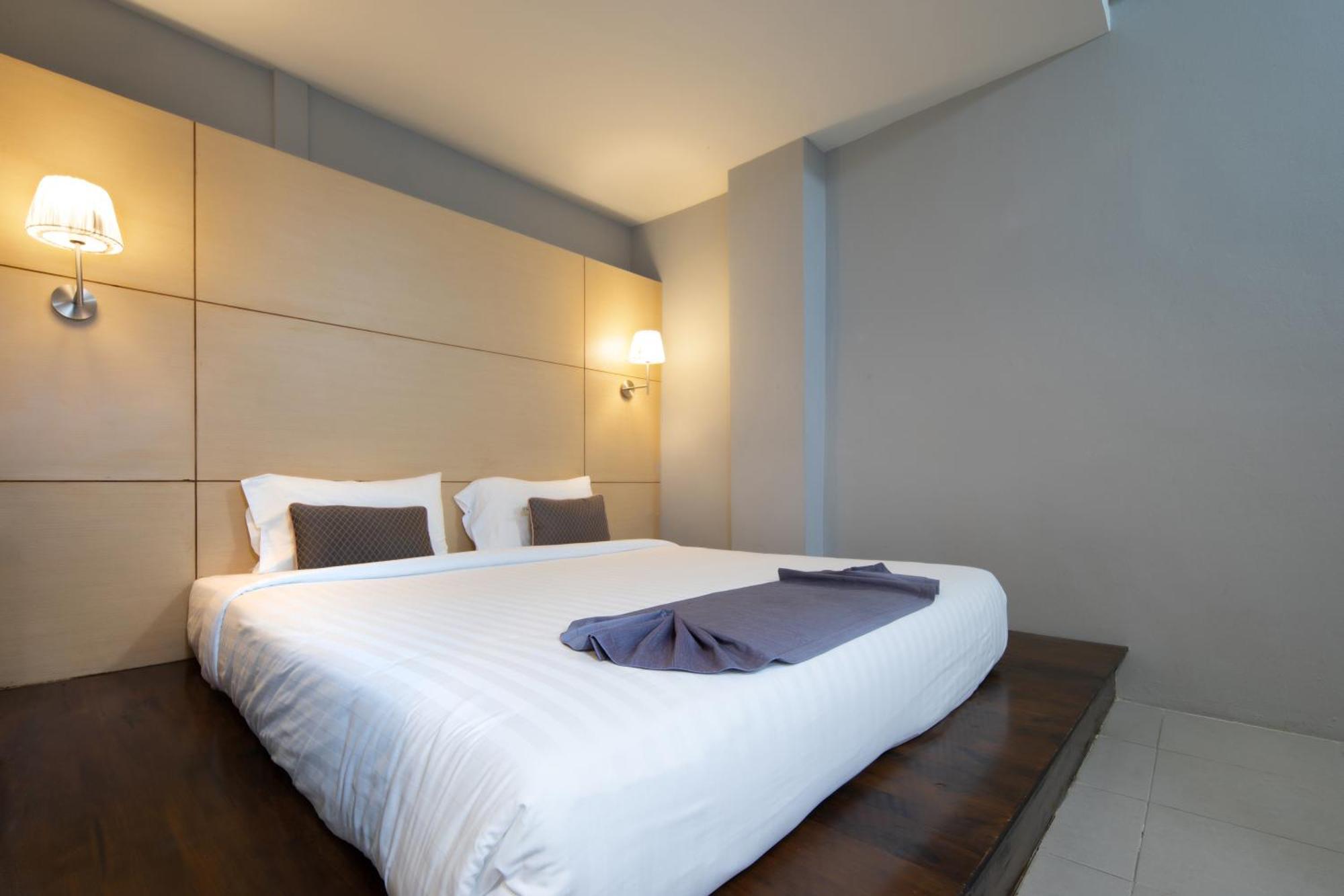 Hotel Montree Hotel, Sha Extra Phuket