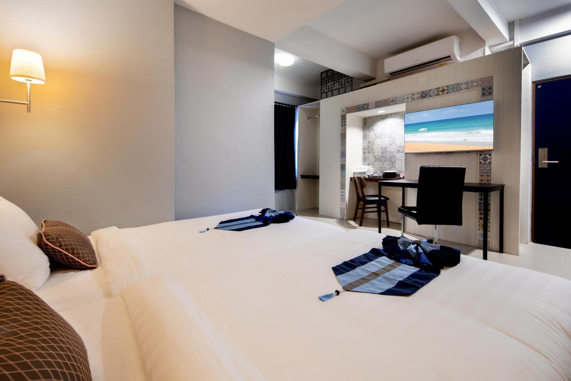 Montree Hotel, Sha Extra 3* Phuket