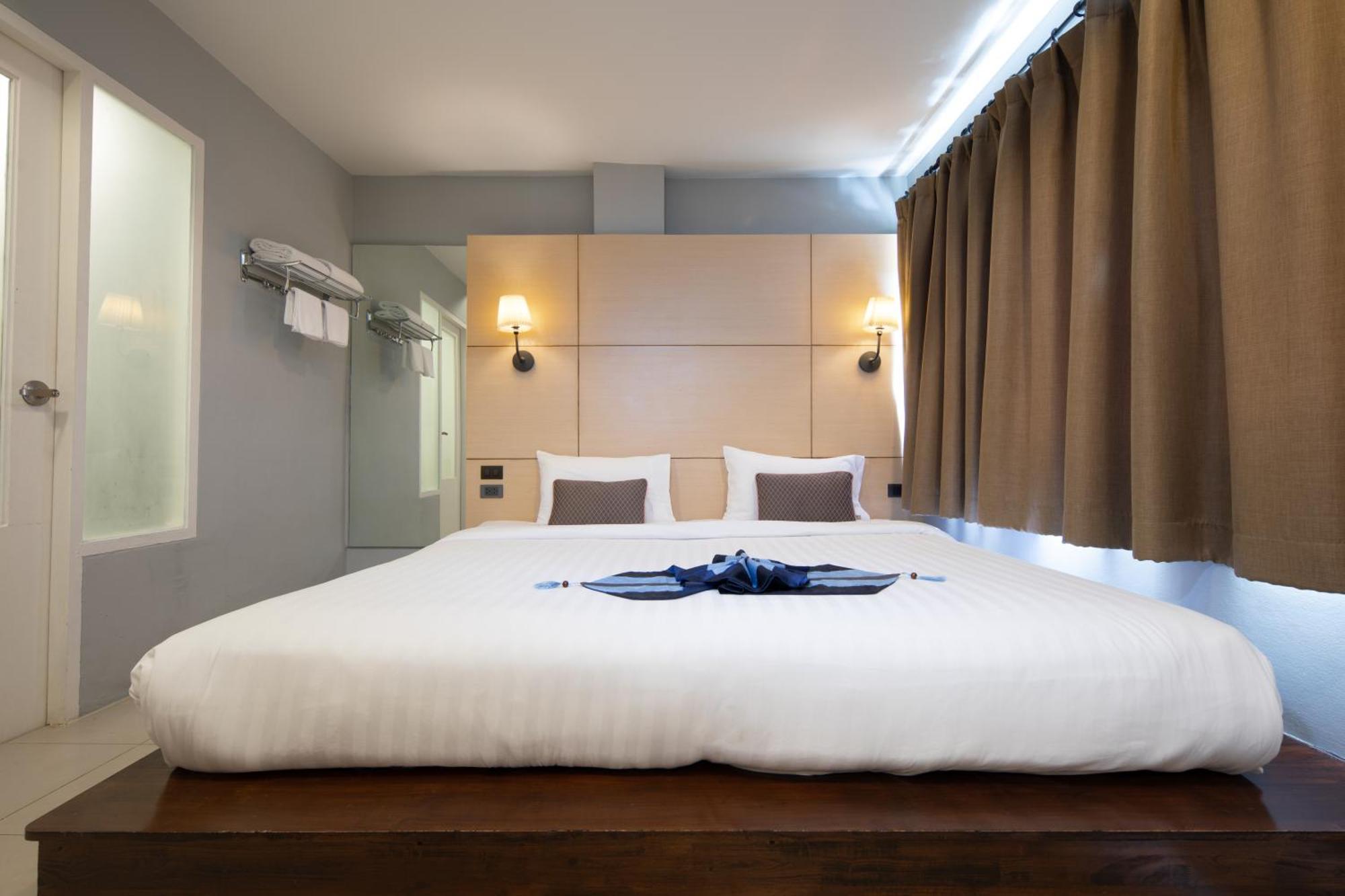 Montree Hotel, Sha Extra