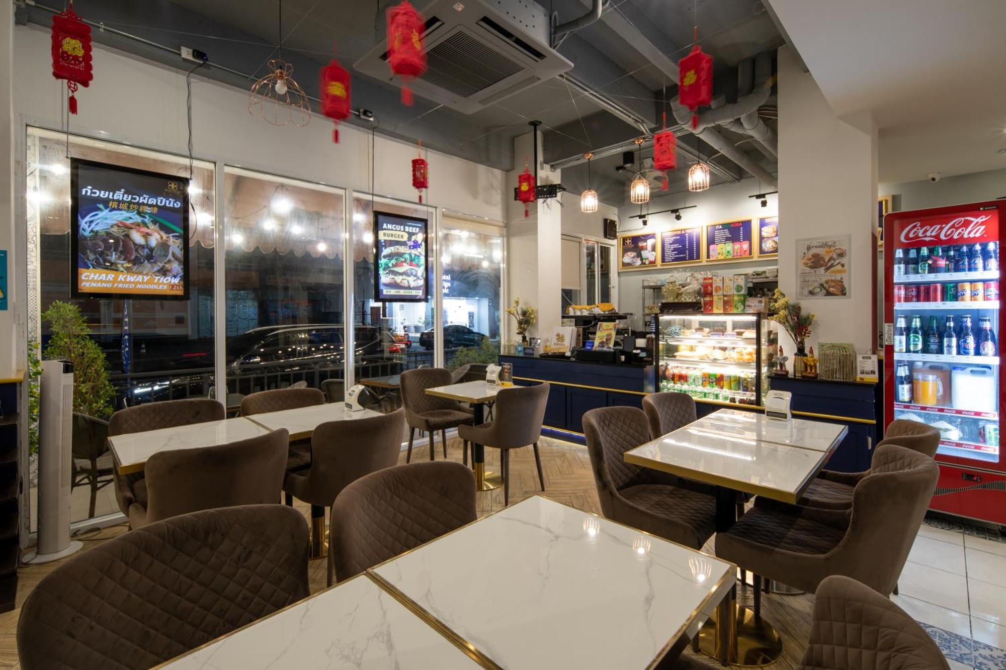 Hotel Montree Hotel, Sha Extra Phuket