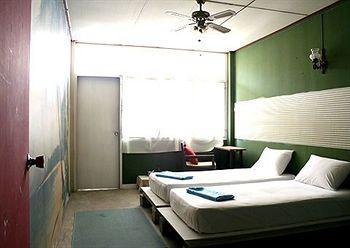 Hotel 43 2*