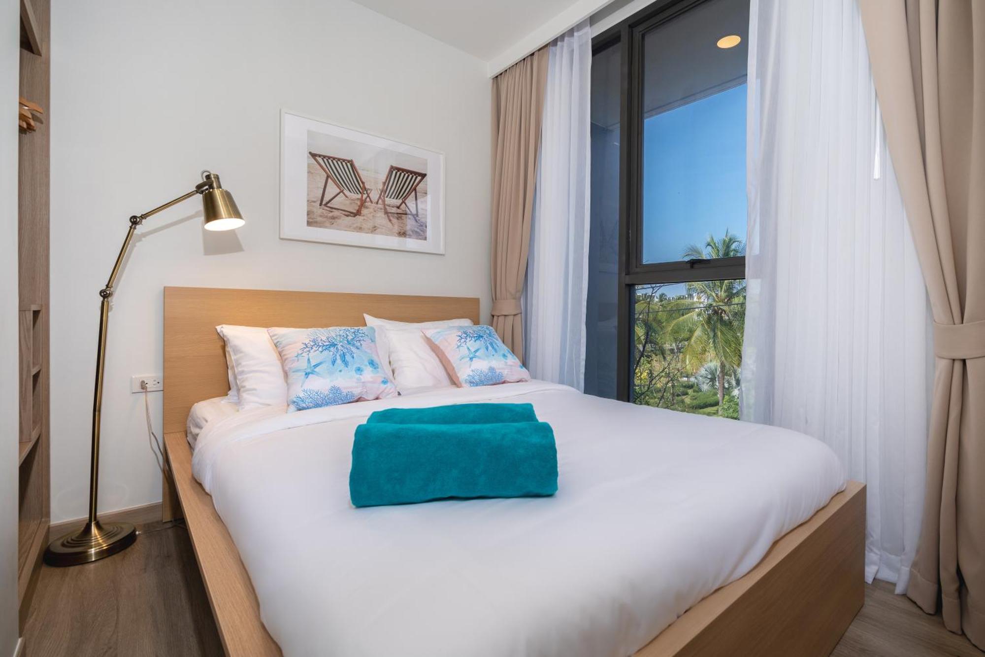 Apartment In Laguna , 600 Metres From The Phuket