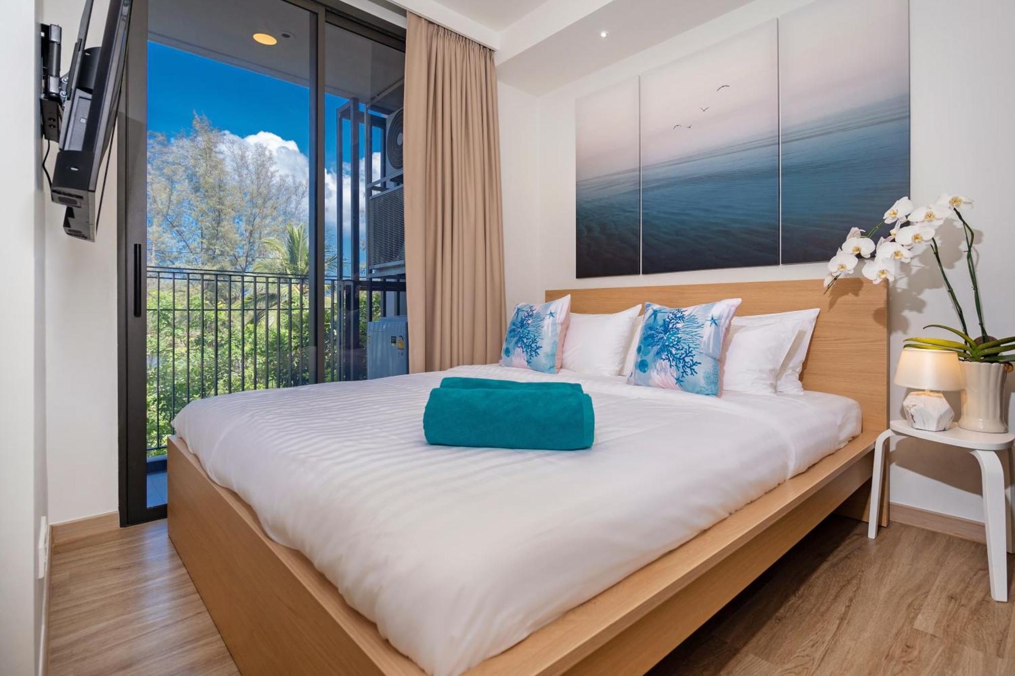 Apartment In Laguna , 600 Metres From The *
