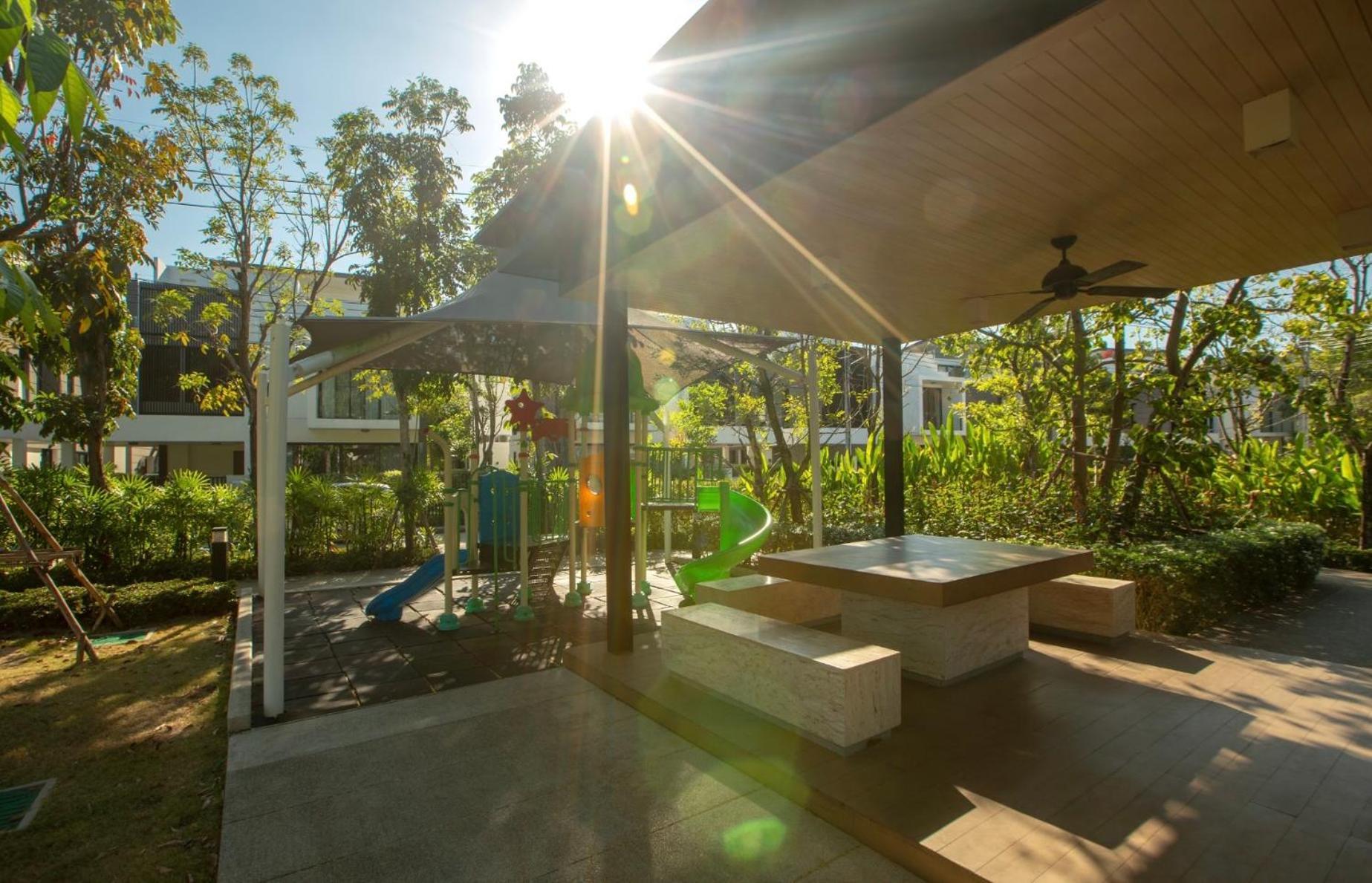 2 Bdr Townhouse In Laguna Park By Capitalpro Phuket