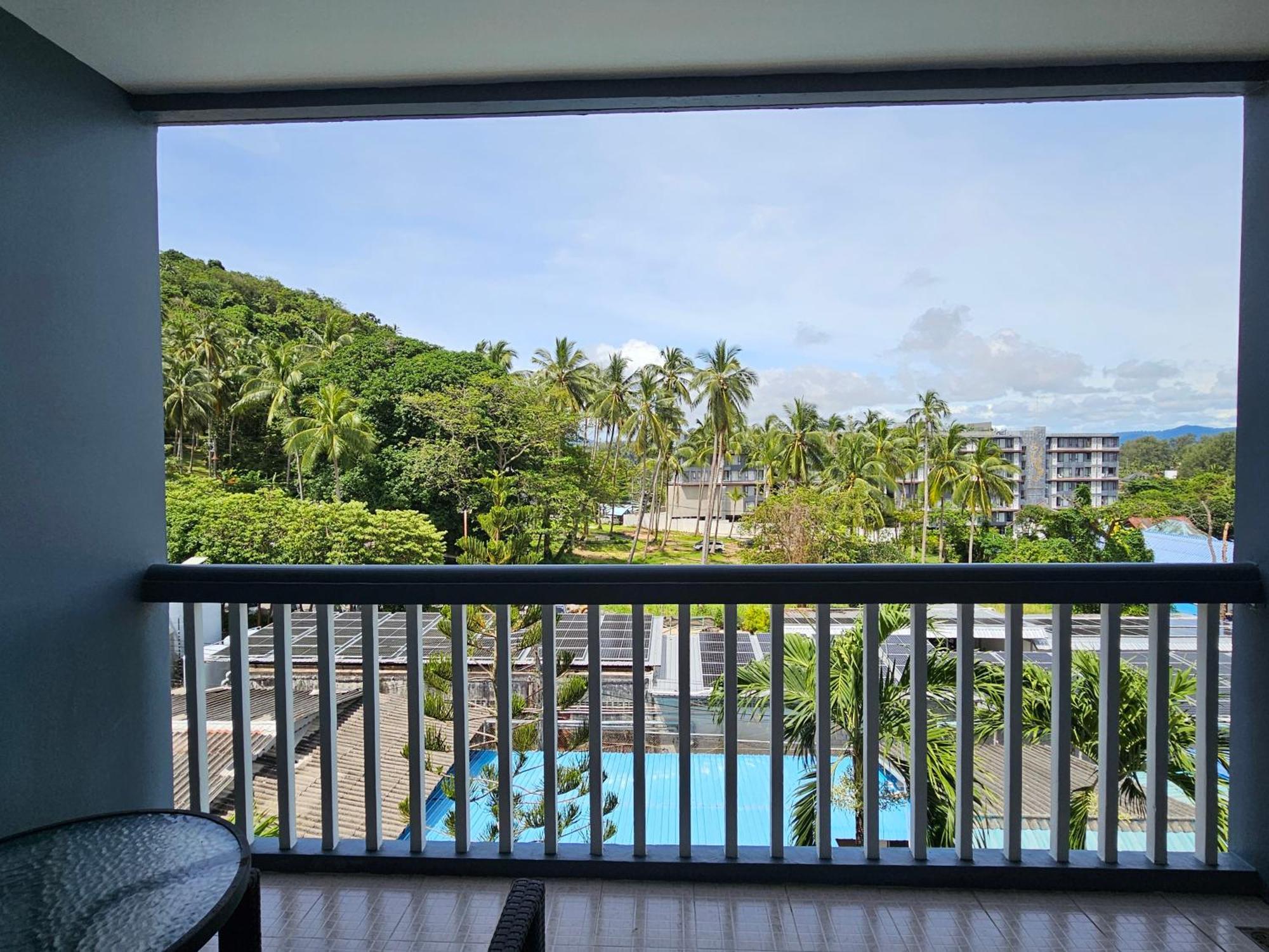 Hotel Am Surin Place - Sha Extra