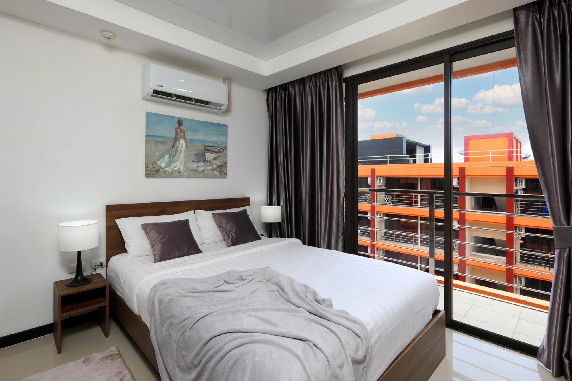 1bdr Naiharn By Capital Pro * Phuket