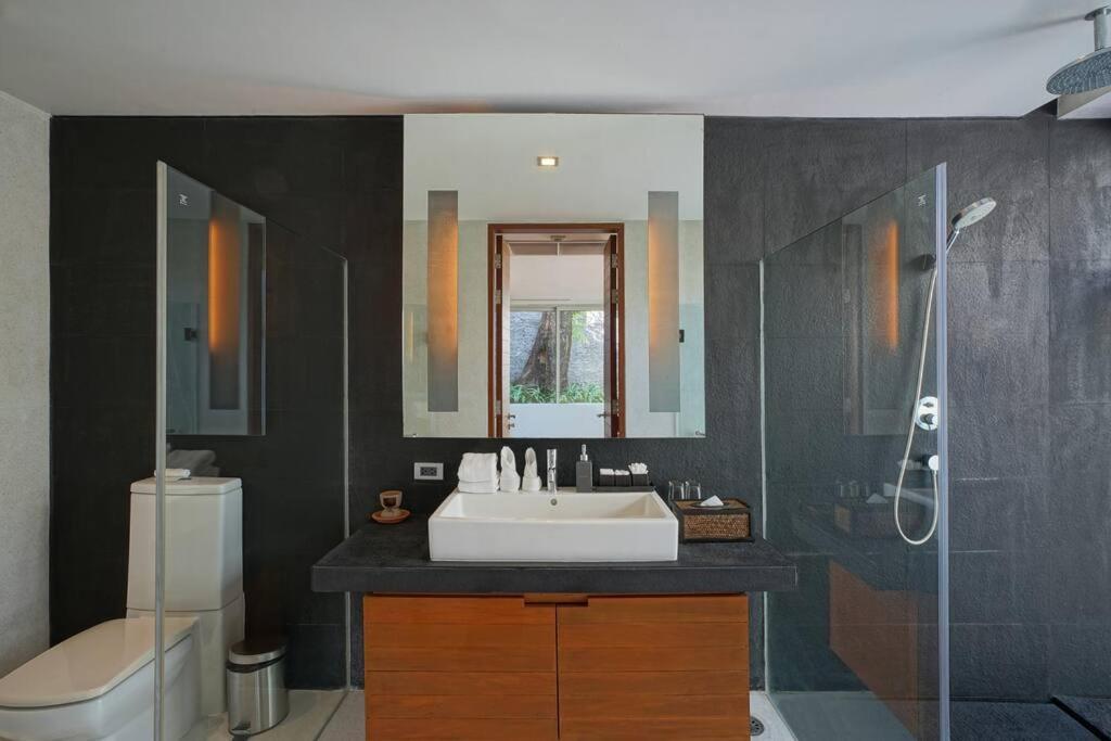 28 - Sea View Luxury Pool Villa Phuket