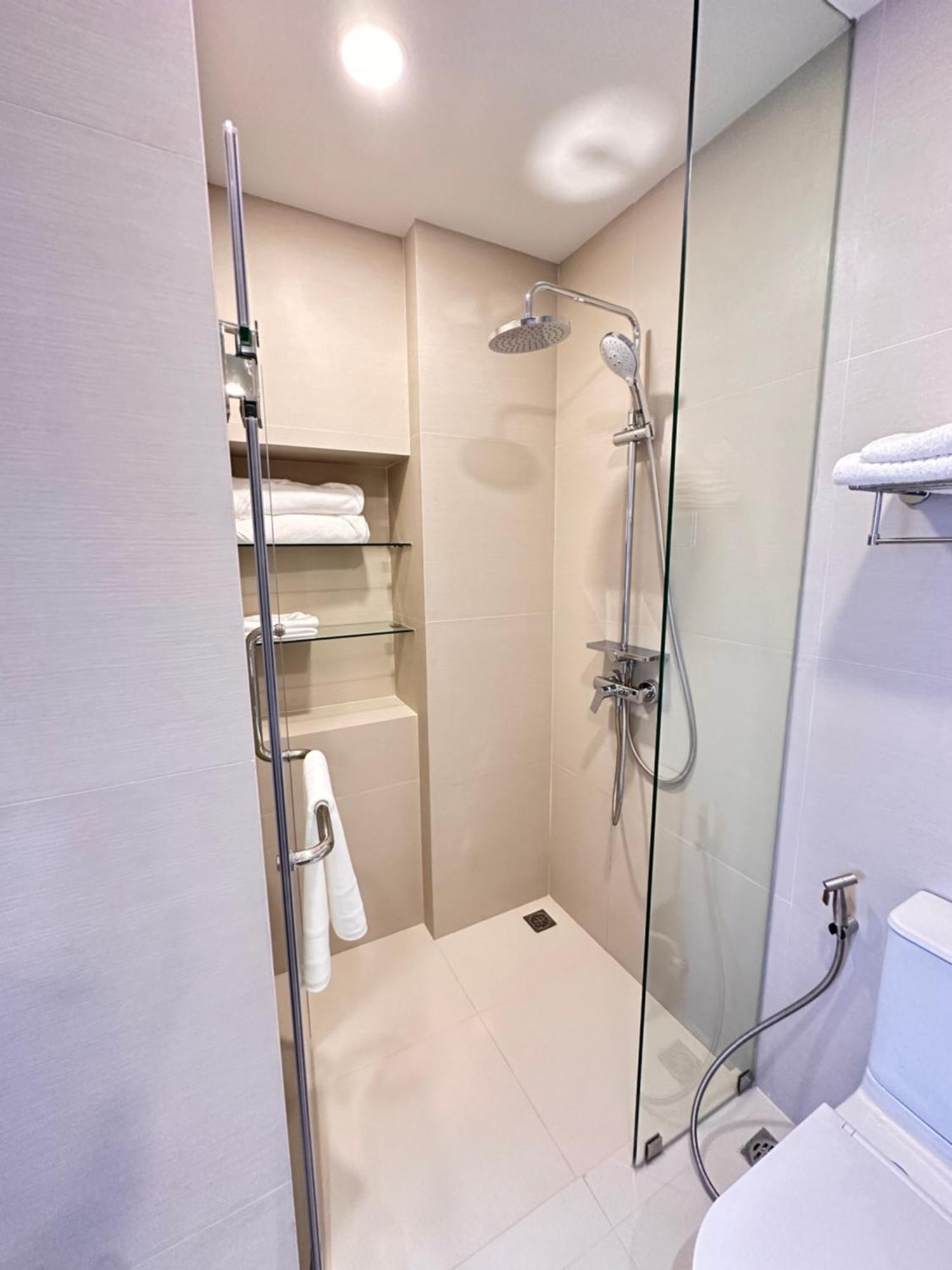 Apartment 1bd For Rentlaguna Sky Park