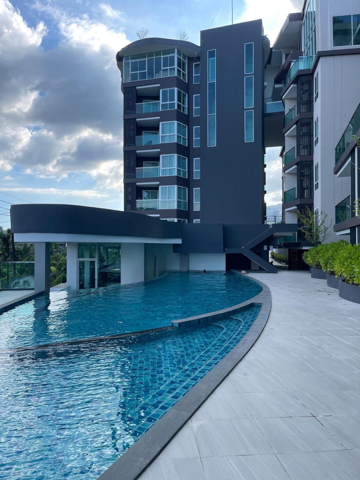 Apartment 2br 4beds Luxury Pool & Fitness Phuket