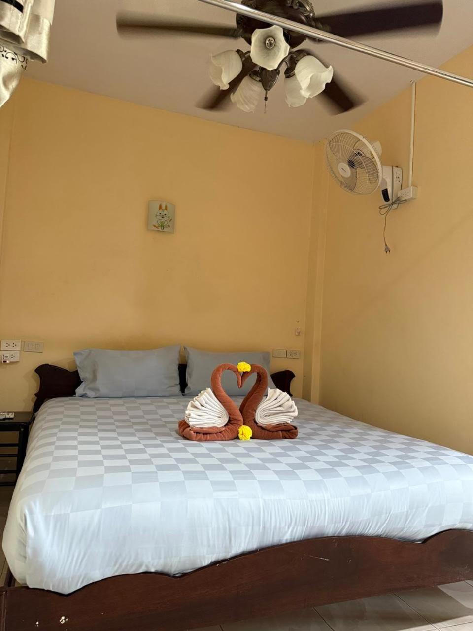 Happy Holidays 3* Phuket