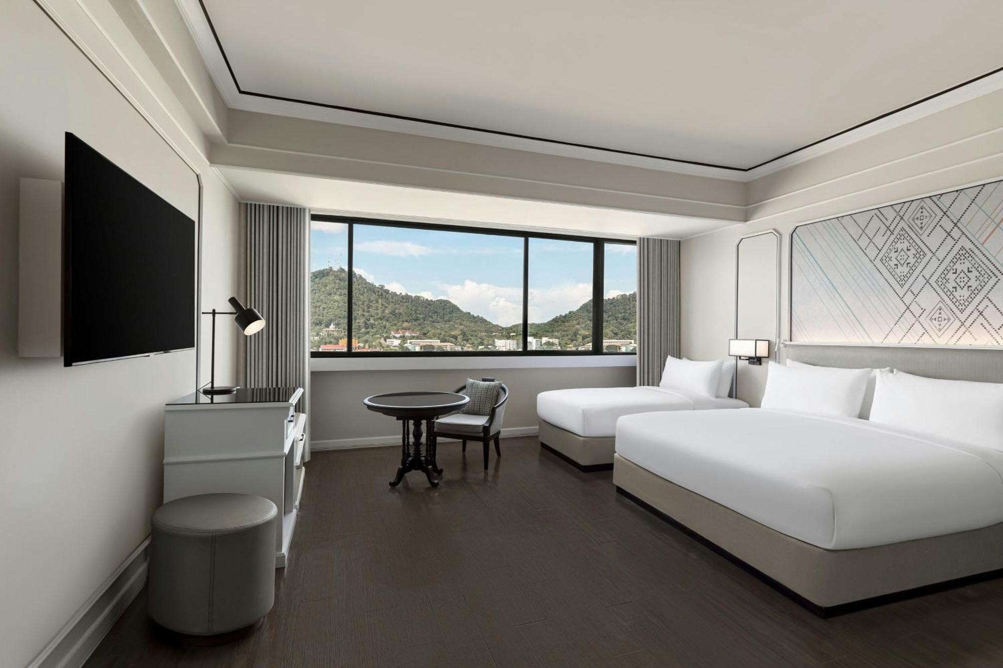 Courtyard By Marriott Town Hotel Phuket