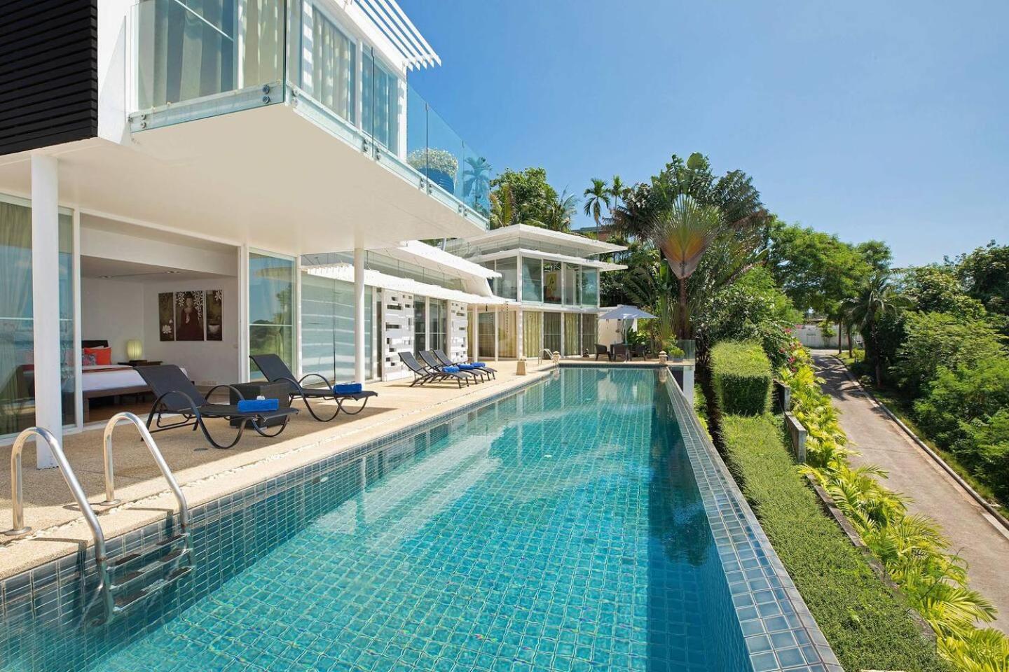Blue Horizons At The Bay Villa *