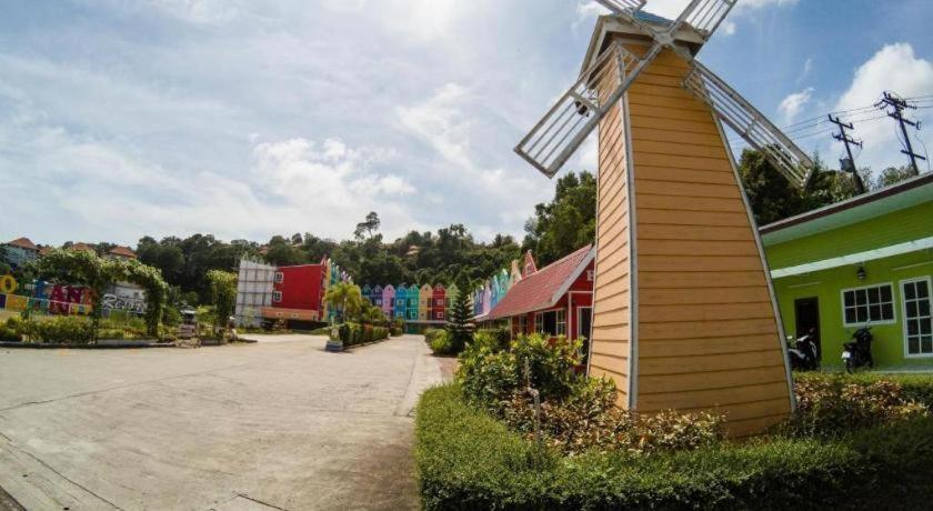 Holland 2* Phuket