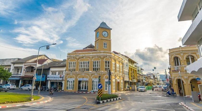 Hotel Holland Phuket